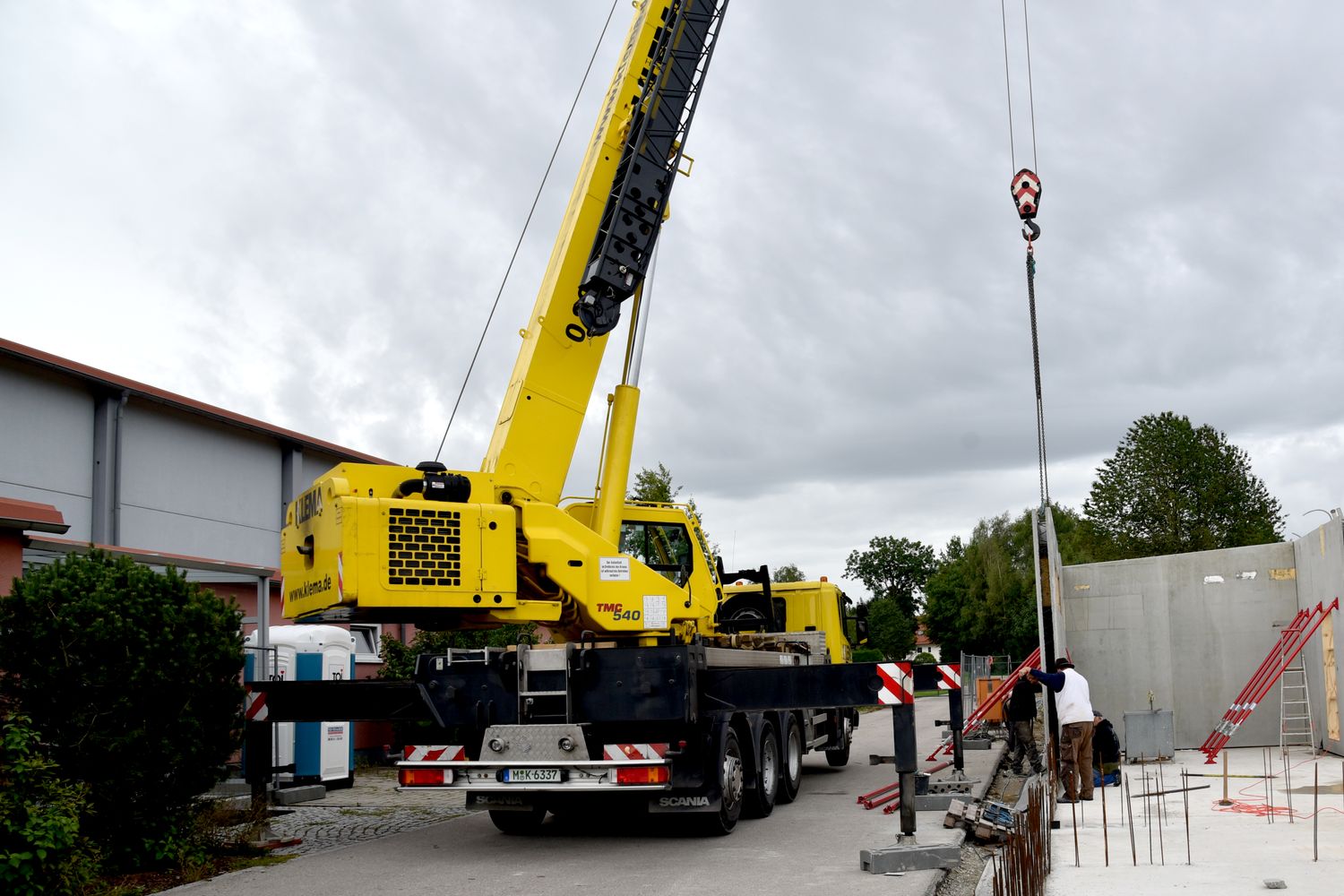 Aufstellen der Wände 22